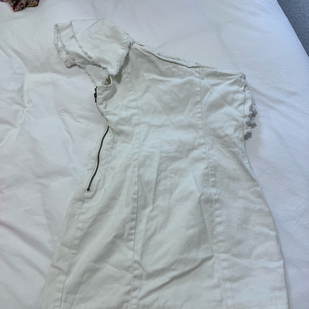 White One-Shoulder Ruffle Dress - Picture 3 of 4